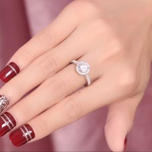 ✨Classic Round Halo Ring✨18K White Gold✨